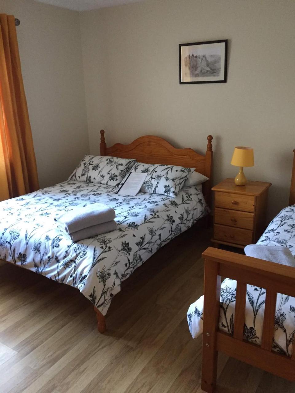 Tara House Bed and Breakfast Ballycastle Εξωτερικό φωτογραφία